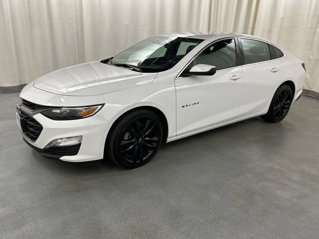 Used 2024 Chevrolet Malibu LT w/ Sport Edition FWD image 2