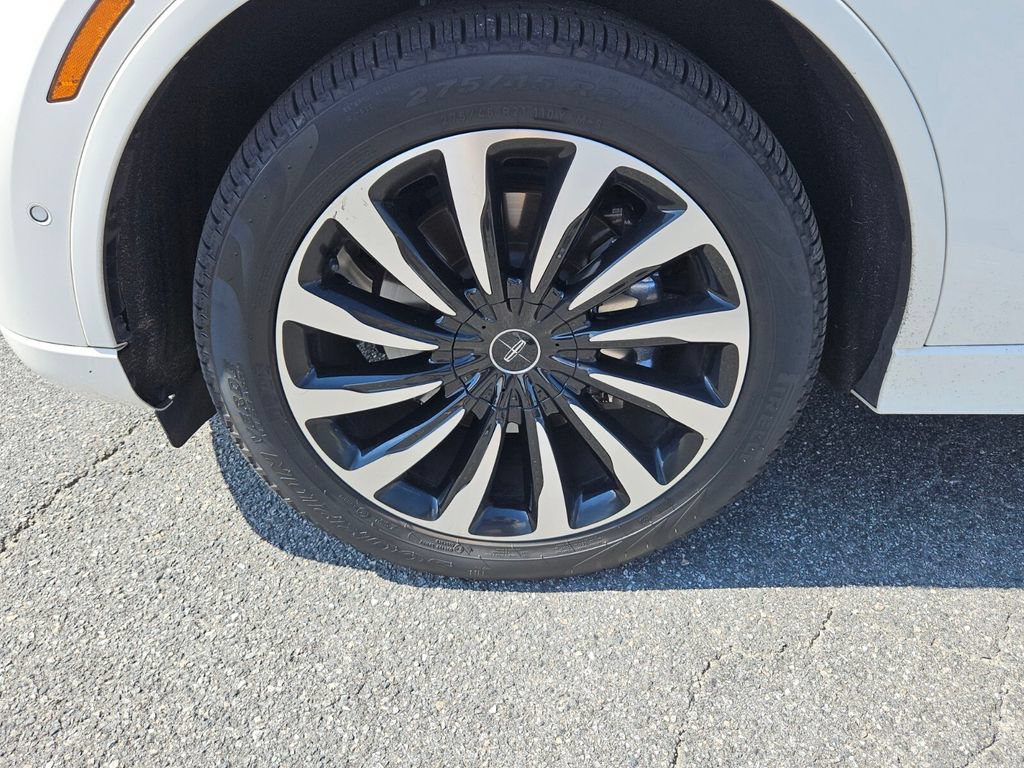 Used 2023 Lincoln Aviator Black Label Grand Touring w/ Class IV Trailer Tow Package AWD/4WD image 9