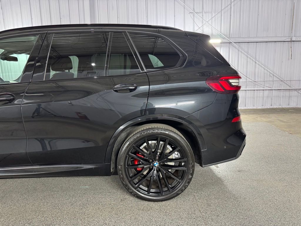 Used 2023 BMW X5 M50i w/ Executive Package AWD/4WD image 16