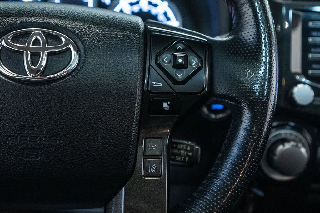 Certified 2023 Toyota 4Runner TRD Off-Road Premium image 33