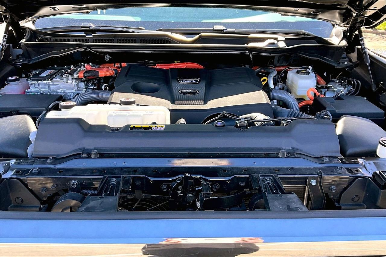 Used 2024 Toyota Tundra Platinum image 36