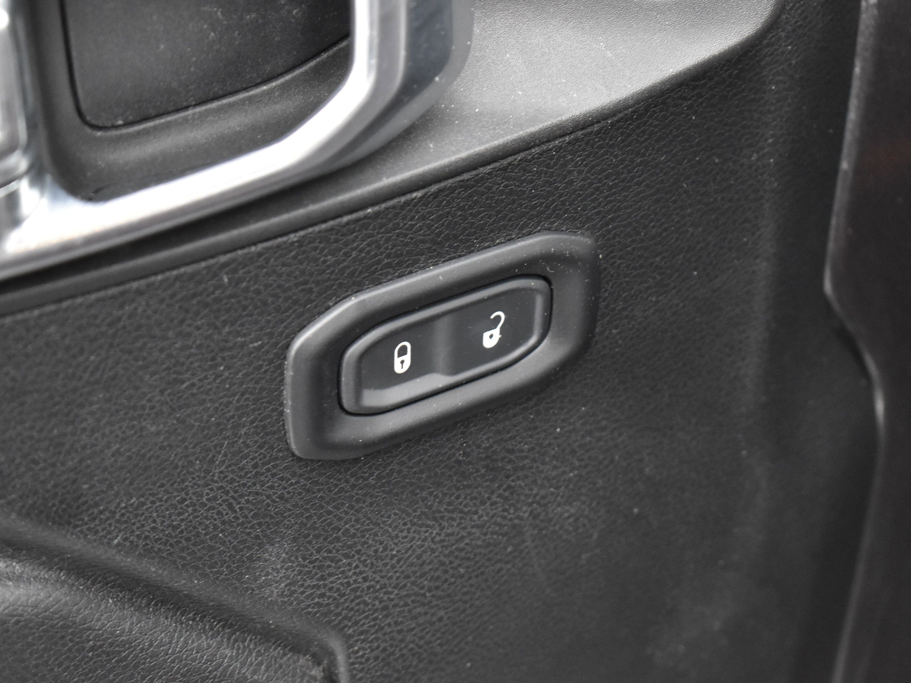 Used 2020 Jeep Wrangler Unlimited Sport S image 11