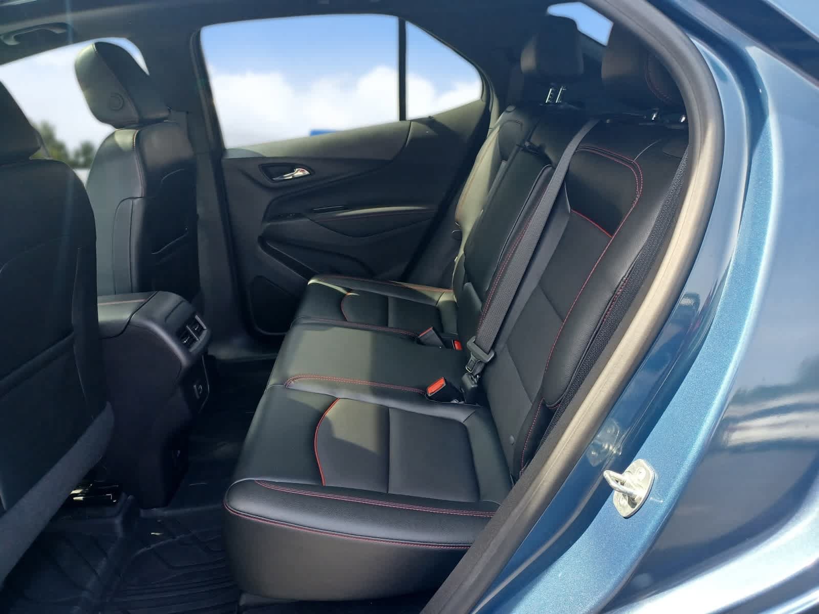 Used 2024 Chevrolet Equinox RS w/ RS Leather Package AWD/4WD image 22