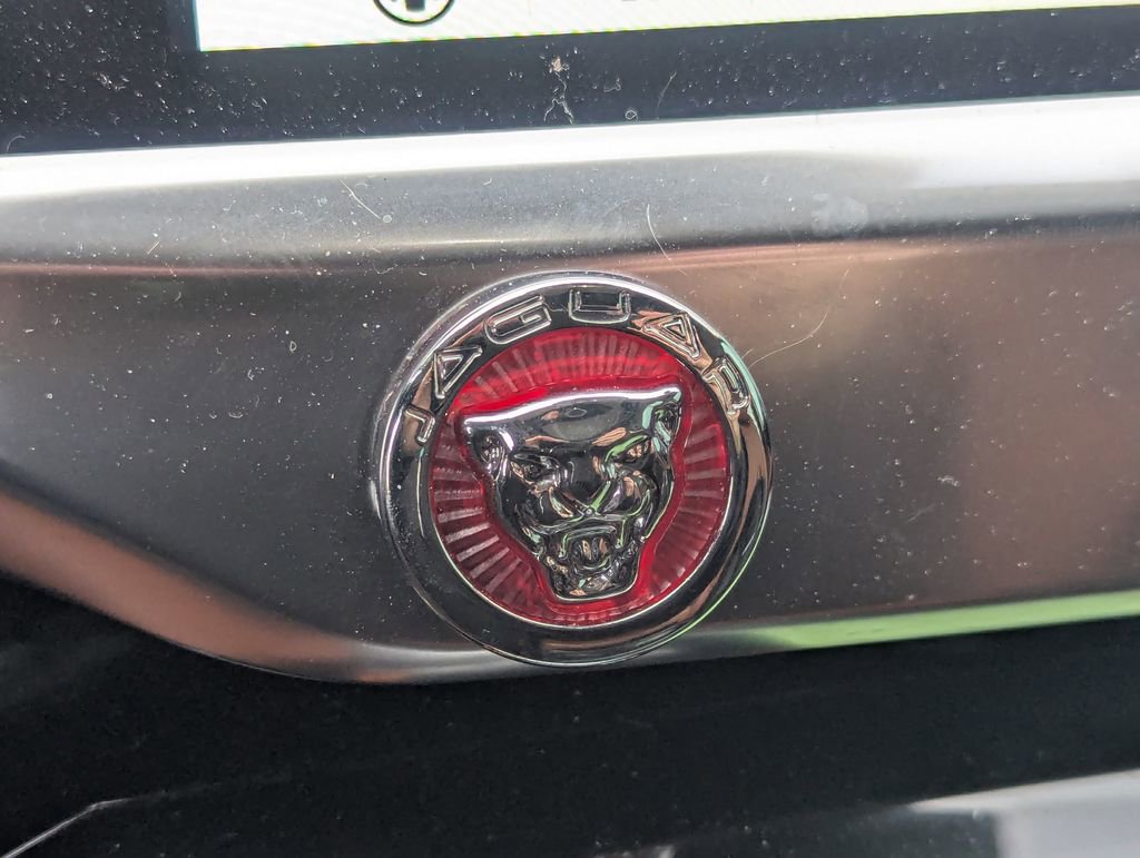 Used 2020 Jaguar I-PACE SE image 15