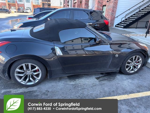 Used 2013 Nissan 370Z Roadster image 12