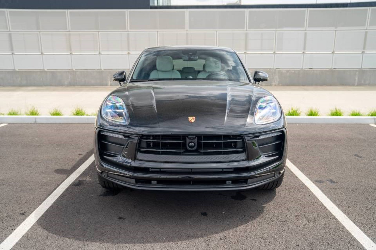 New 2026 Porsche Macan AWD/4WD image 6