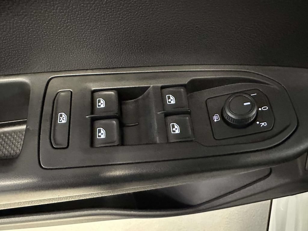 Used 2022 Volkswagen Taos S AWD/4WD image 19