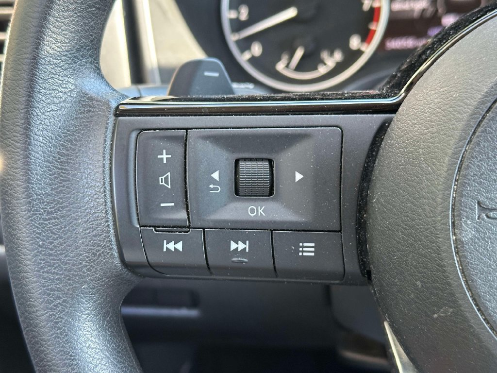 Used 2021 Nissan Rogue SV AWD/4WD image 19
