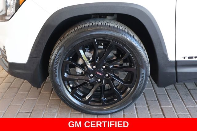 Certified 2024 GMC Terrain SLE w/ Elevation Edition image 11