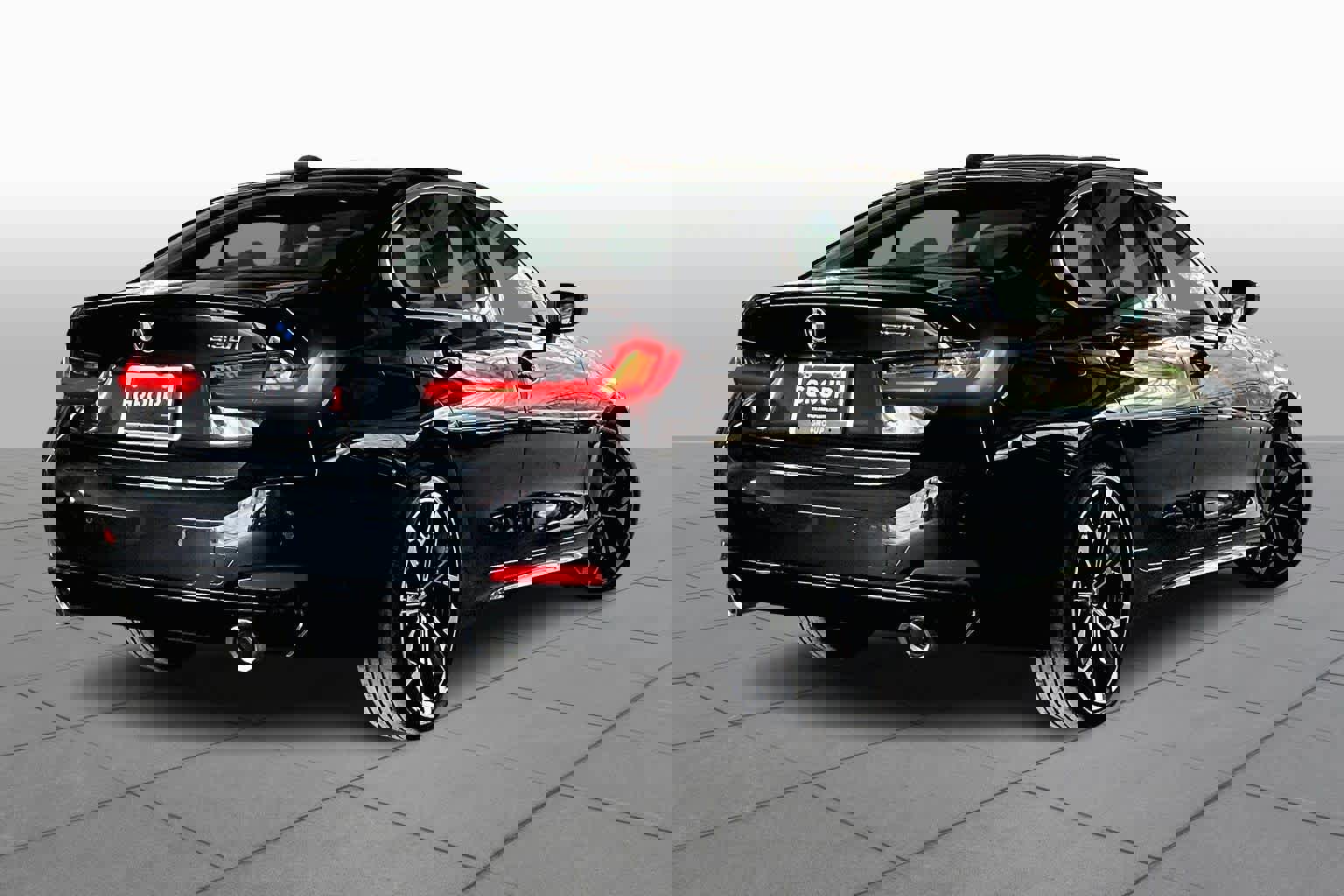 Certified 2025 BMW 330i Sedan image 12