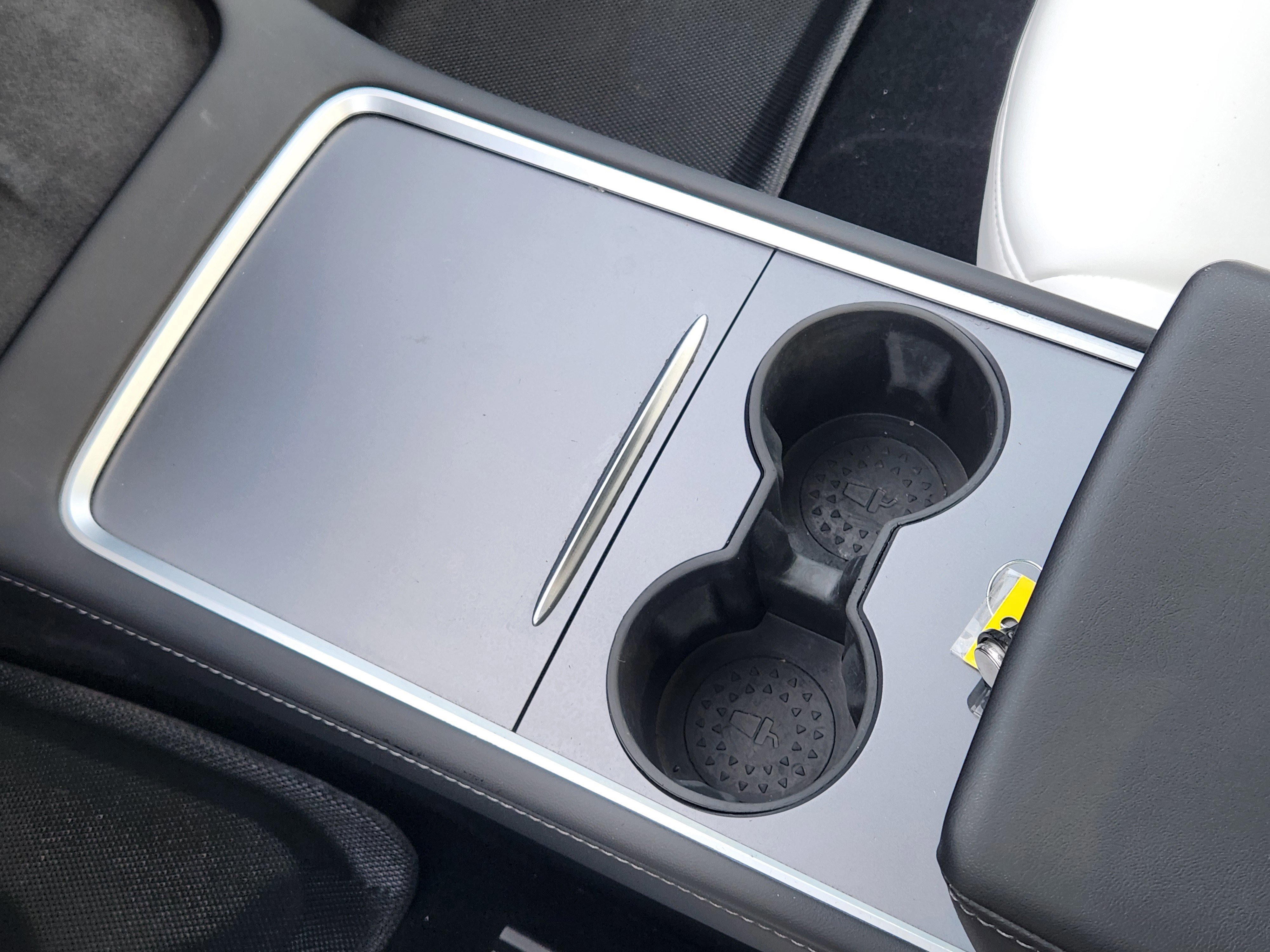 Used 2023 Tesla Model 3 Standard Range image 15