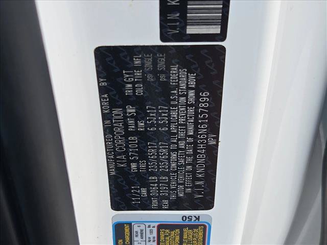 Used 2022 Kia Carnival LX FWD image 22