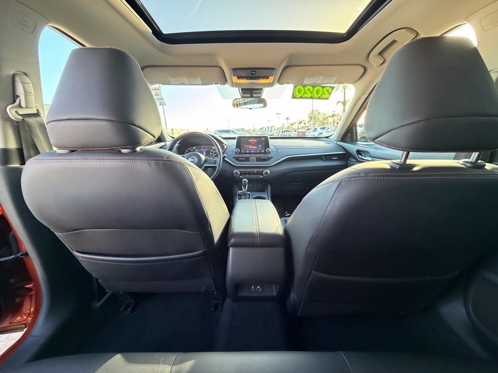 Used 2020 Nissan Altima 2.5 SR w/ Premium Package FWD image 13