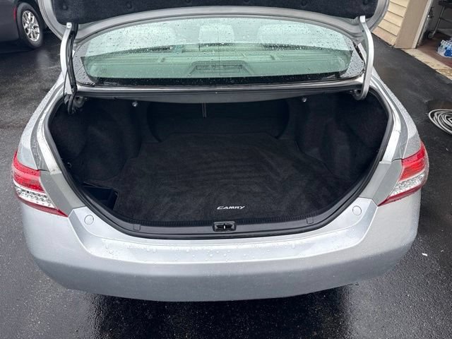Used 2010 Toyota Camry LE FWD image 15