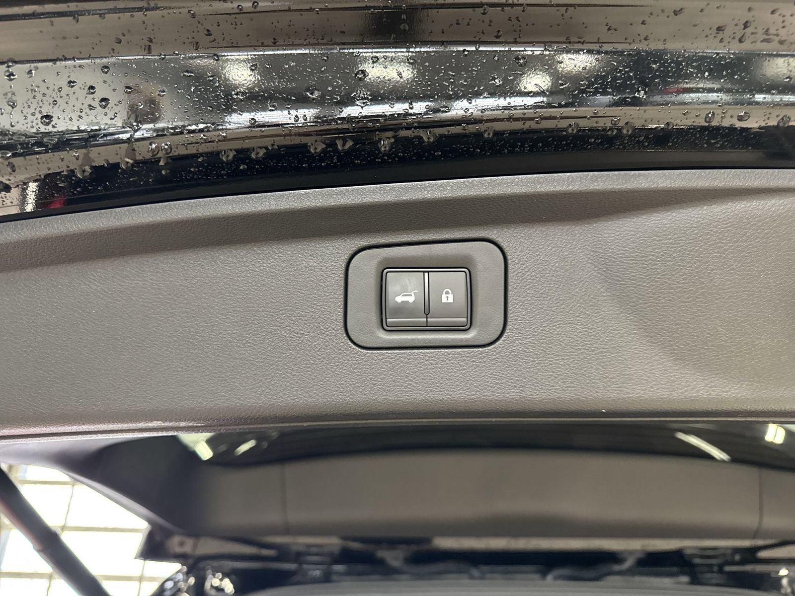 Certified 2025 Nissan Armada PRO-4X w/ Pro-4X Premium Package image 43