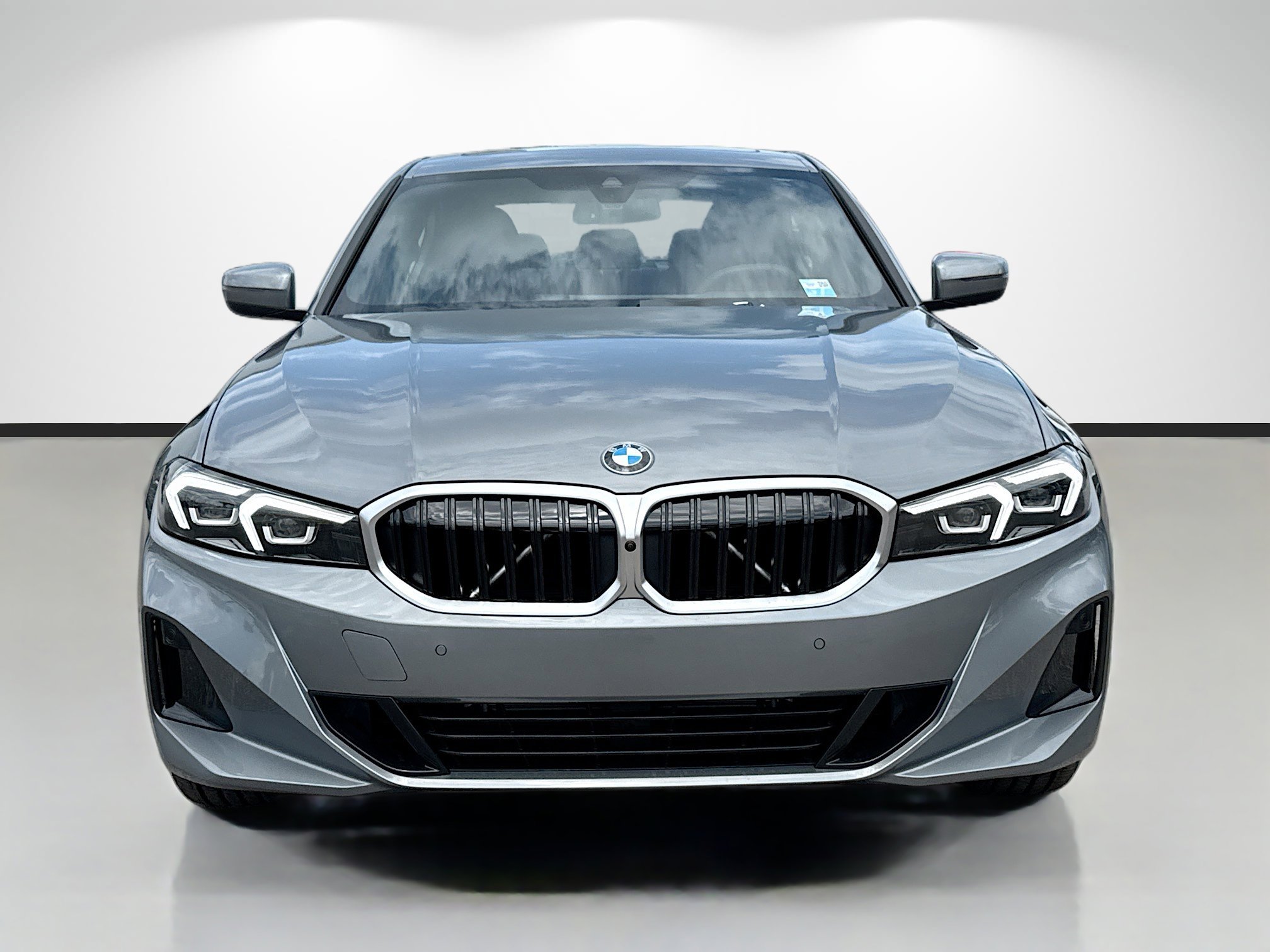 New 2026 BMW 330i xDrive Sedan w/ Premium Package AWD/4WD image 8