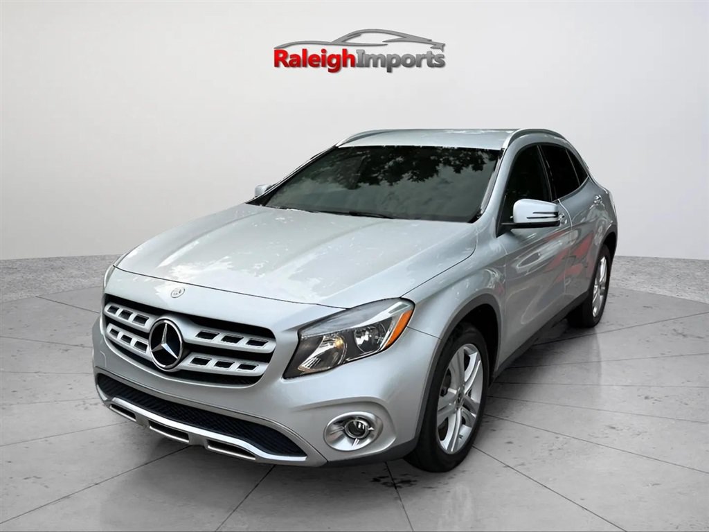 Used 2019 Mercedes-Benz GLA 250 4MATIC image 4