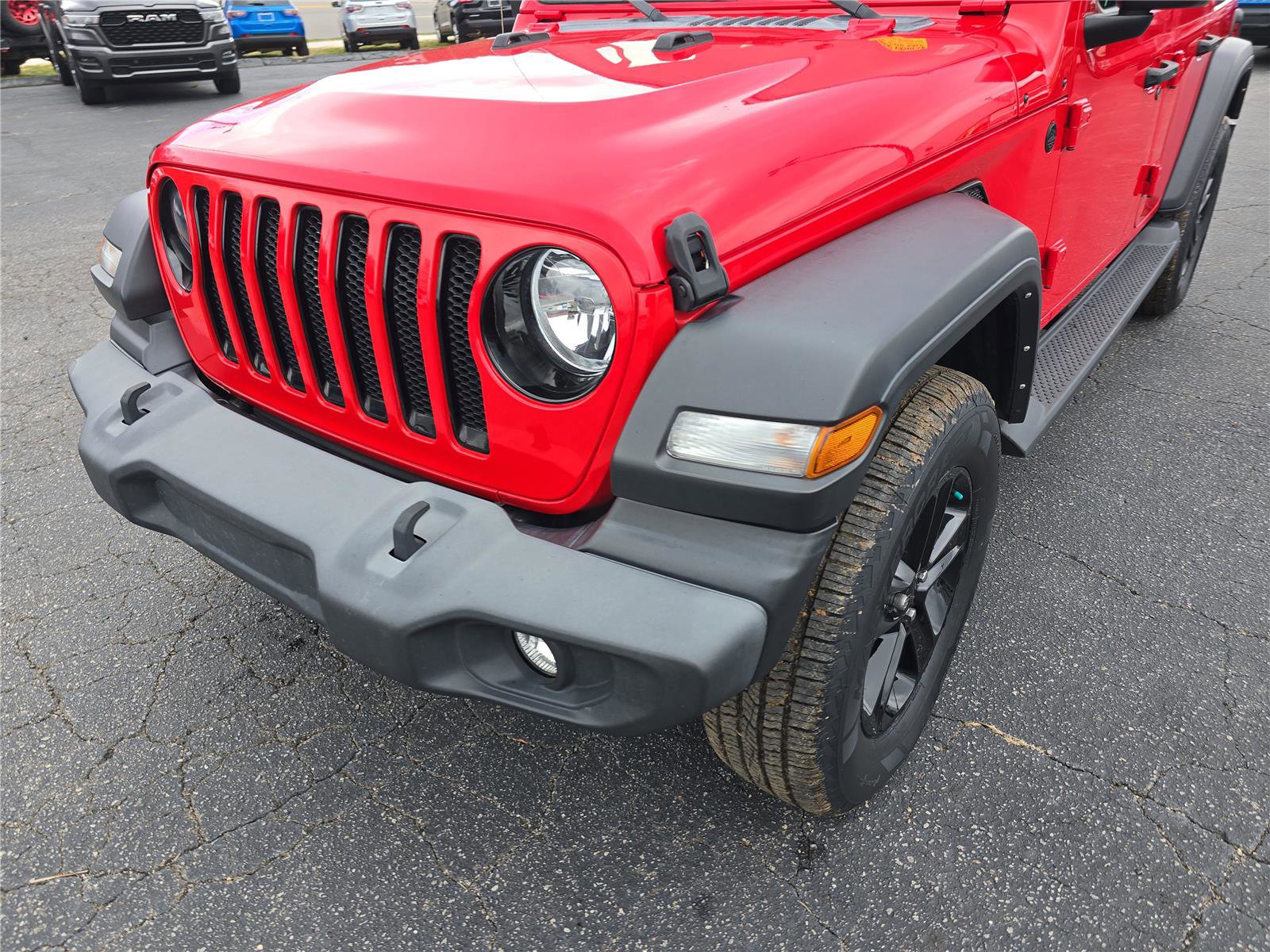 Used 2022 Jeep Wrangler Unlimited Sport image 10