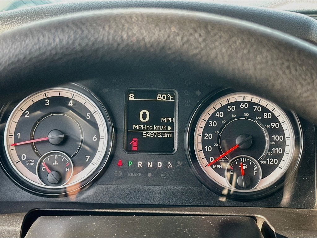 Used 2017 RAM 1500 Express RWD image 12
