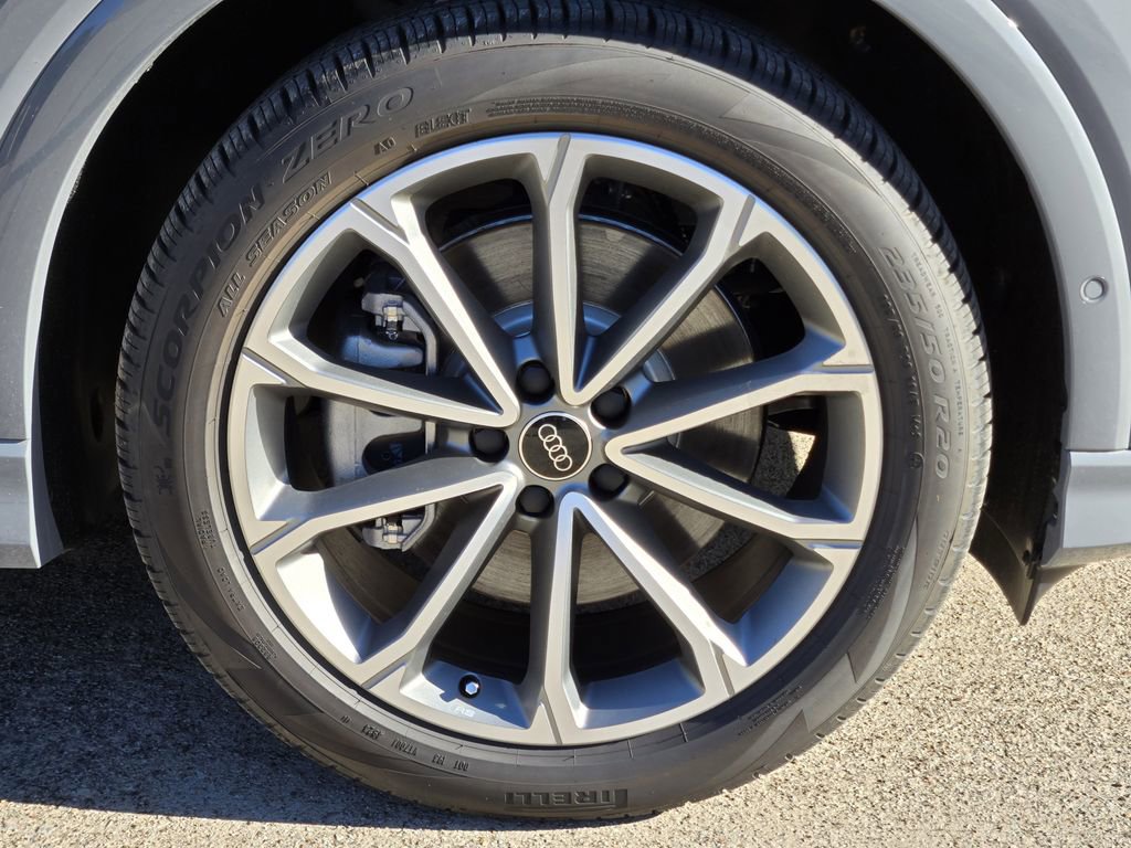 New 2026 Audi Q4 e-tron Premium Plus image 16