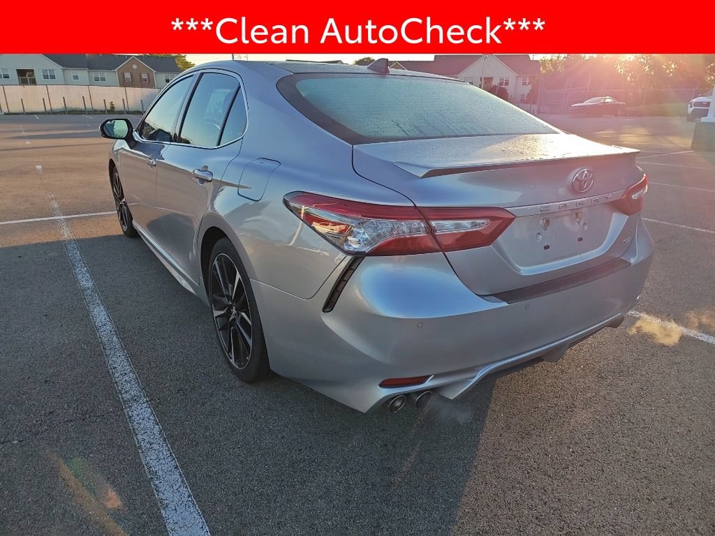 Used 2018 Toyota Camry XSE FWD image 4