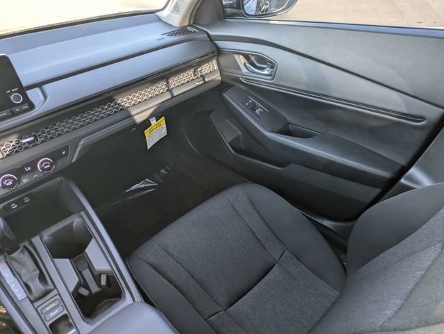 Used 2025 Honda Accord SE image 16