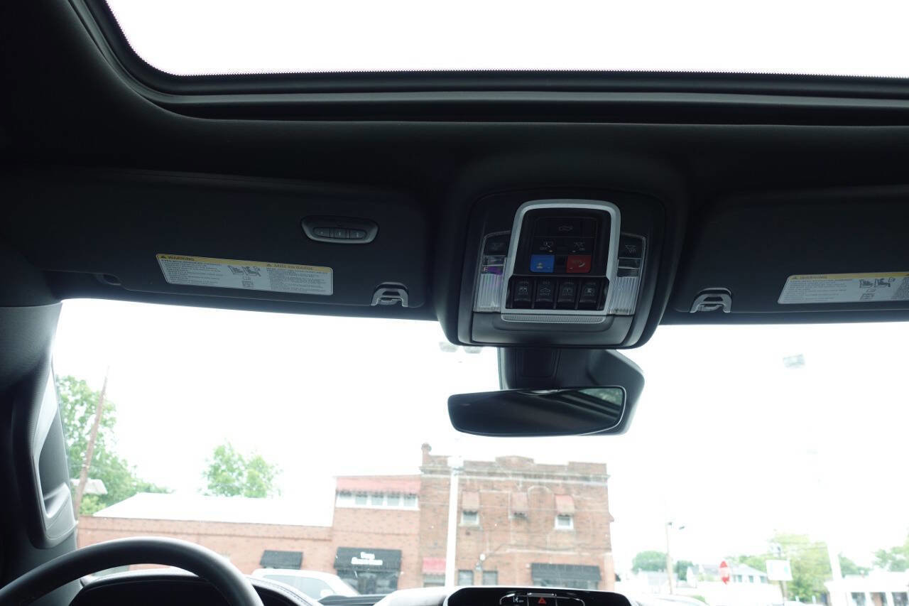 Used 2025 RAM 1500 Laramie w/ Sport Appearance Package AWD/4WD image 49