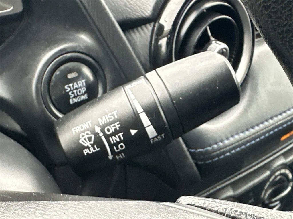 Used 2019 Toyota Yaris LE image 24