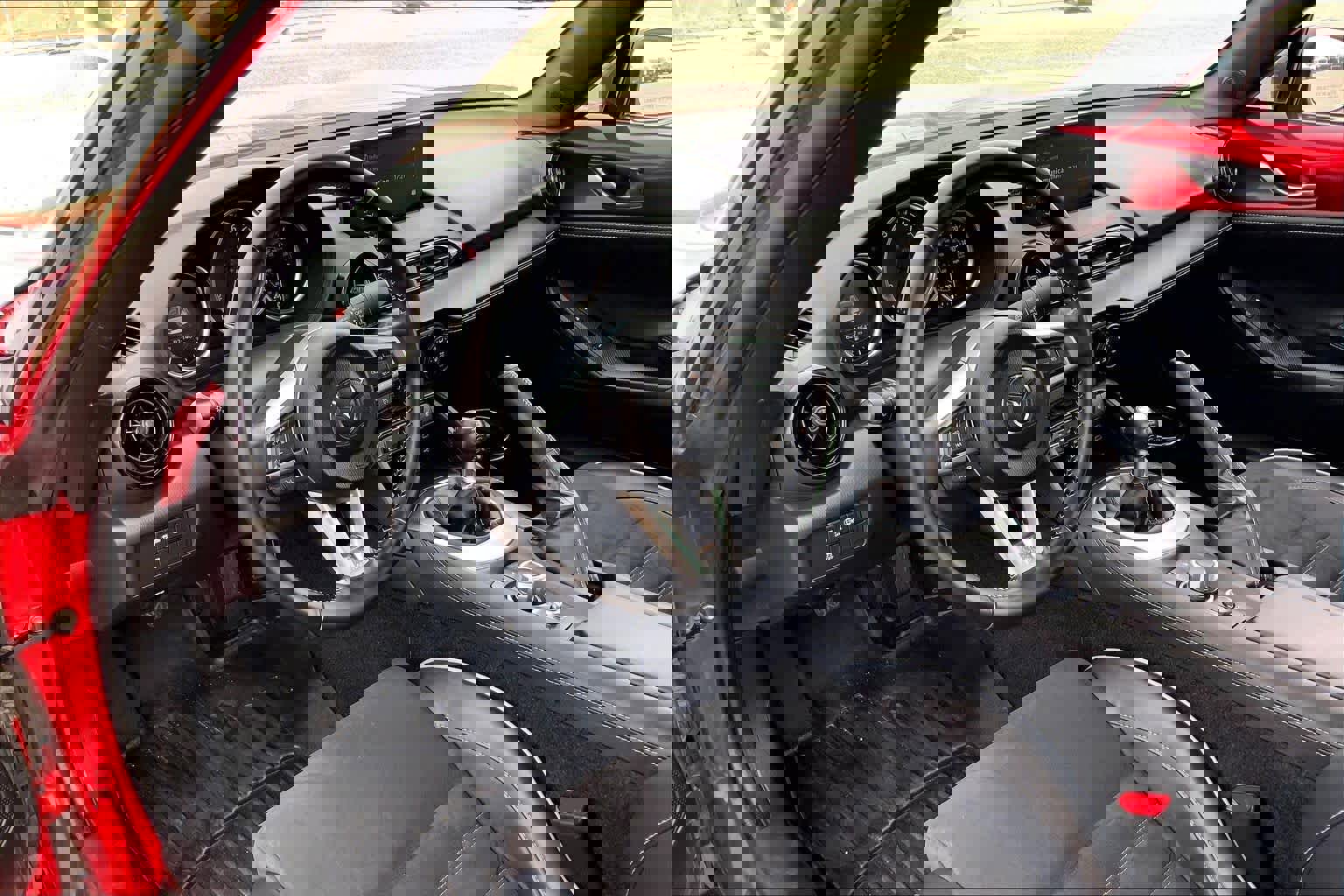 Used 2024 MAZDA MX-5 Miata RF Club image 14