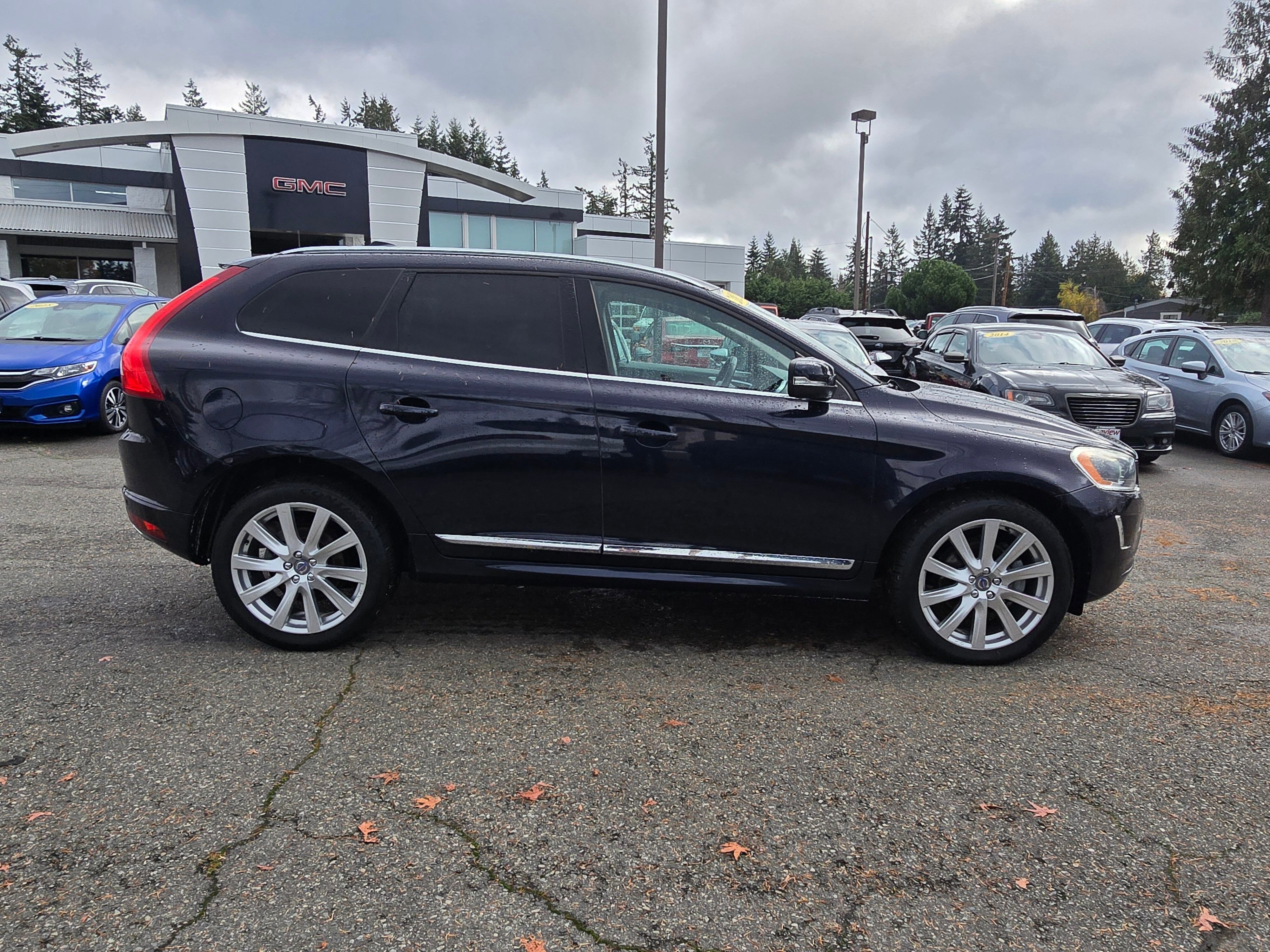 Used 2017 Volvo XC60 T6 Inscription w/ Preferred Option Package image 8