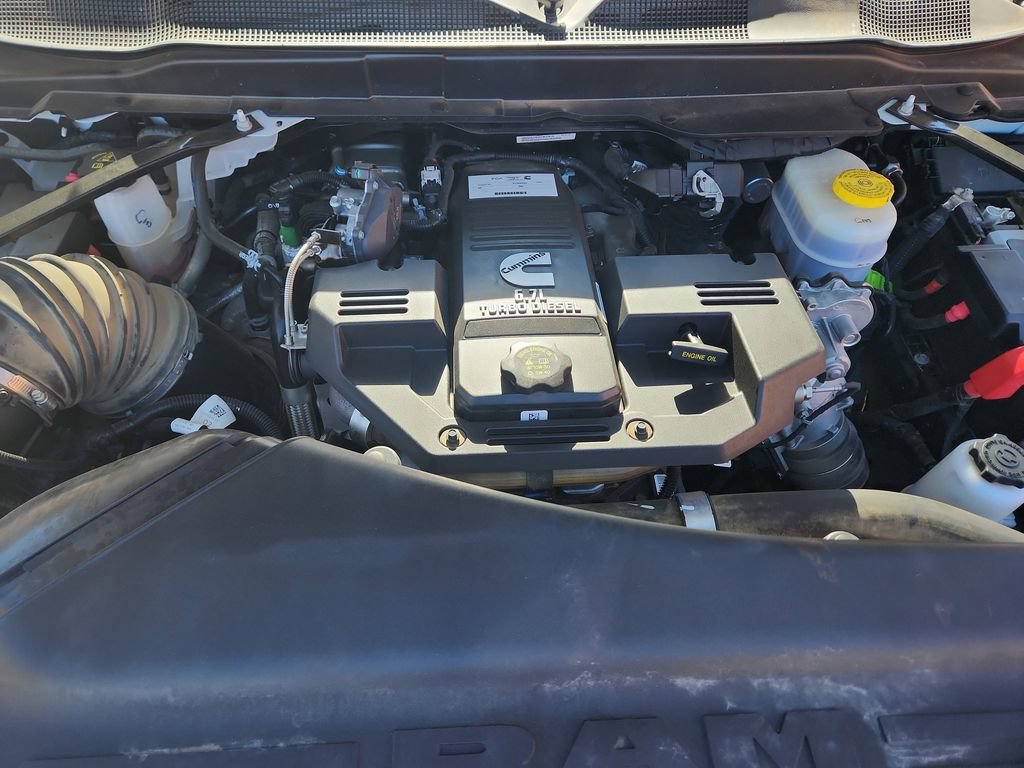 Used 2024 RAM 2500 Laramie AWD/4WD image 16