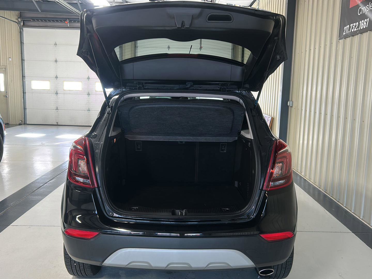 Used 2021 Buick Encore Preferred w/ Safety Package image 9