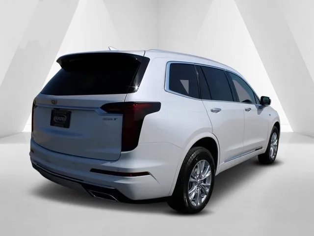 New 2025 Cadillac XT6 Luxury image 6