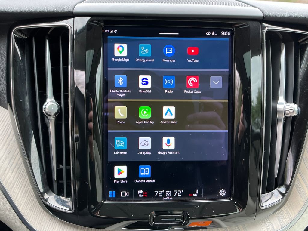 Used 2023 Volvo XC60 B5 Plus w/ Climate Package image 18