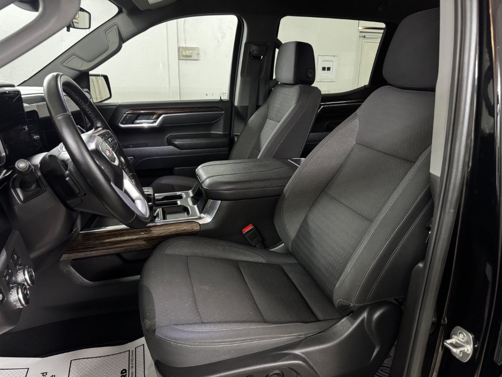 Used 2025 GMC Sierra 1500 Elevation w/ Preferred Package AWD/4WD image 25