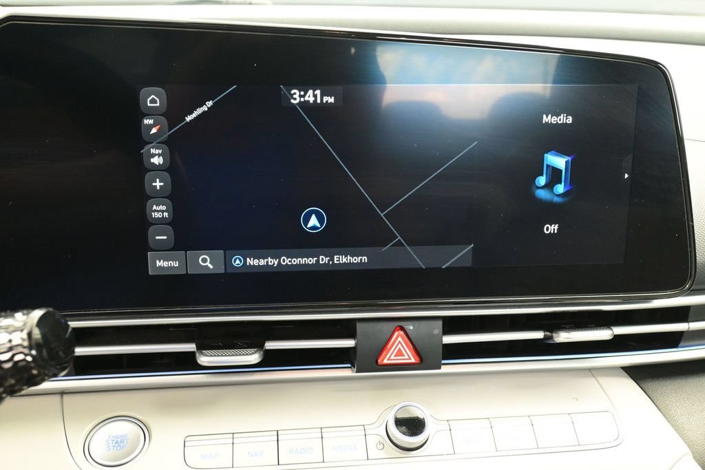 Used 2024 Hyundai Elantra Limited FWD image 34