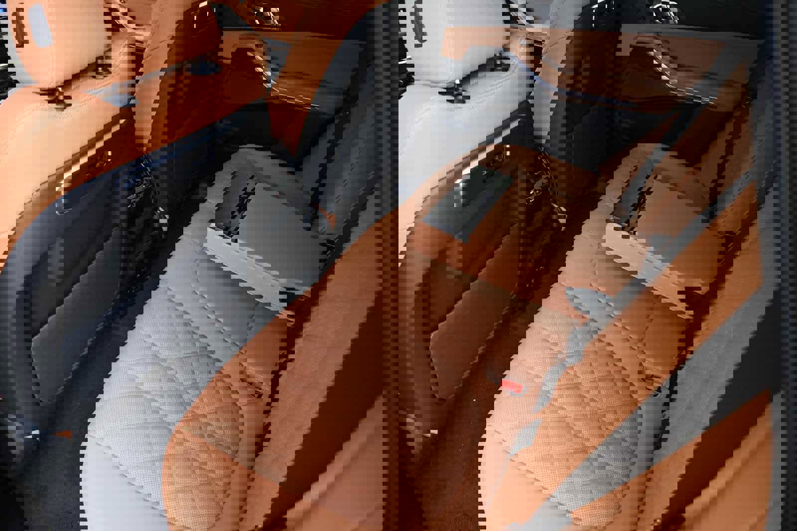 Used 2026 BMW X5 xDrive50e image 8