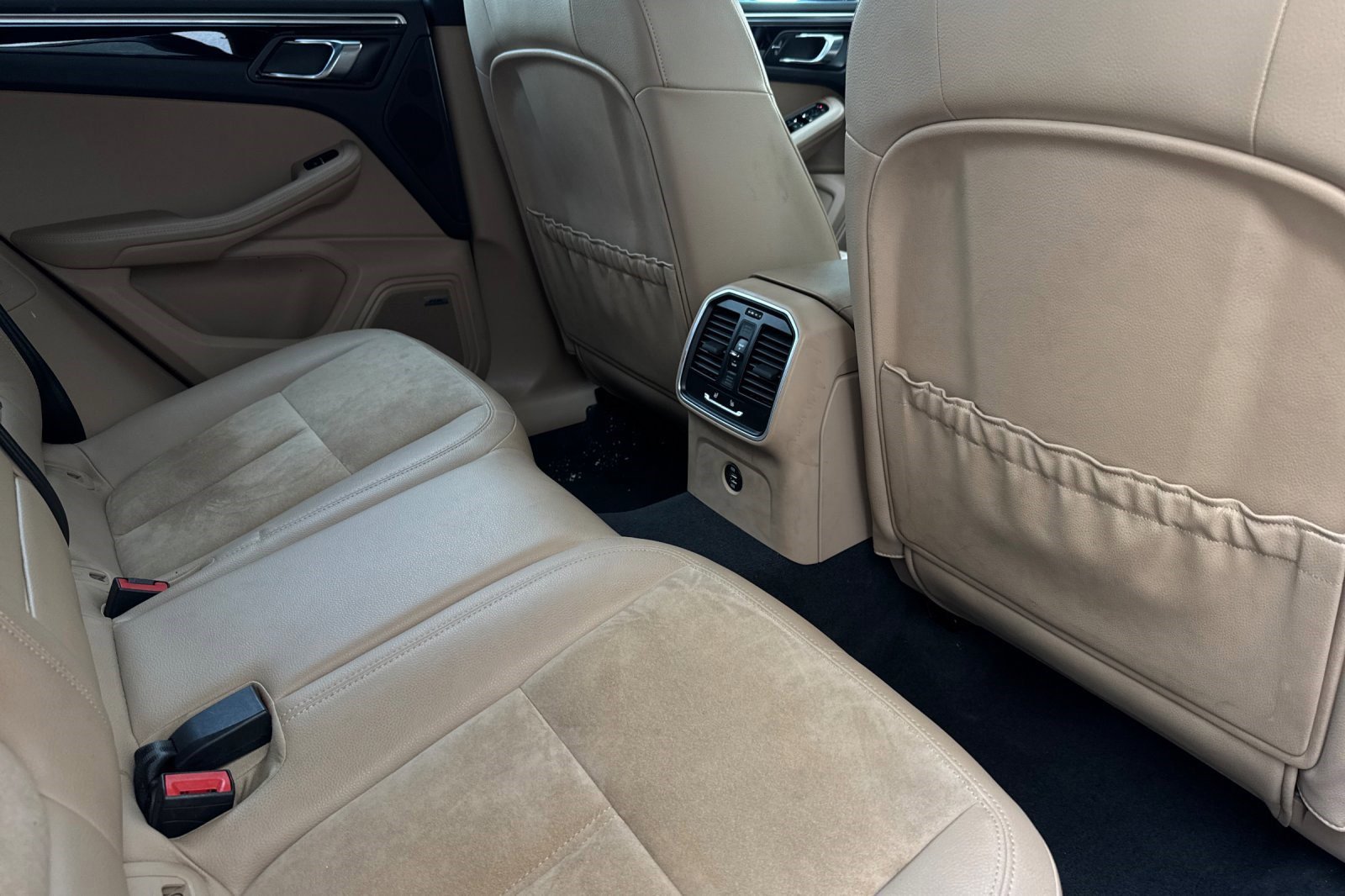 Used 2019 Porsche Macan image 31