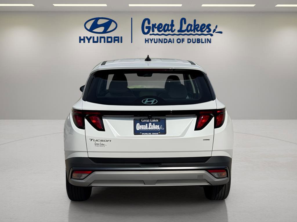 Certified 2025 Hyundai Tucson SE image 4
