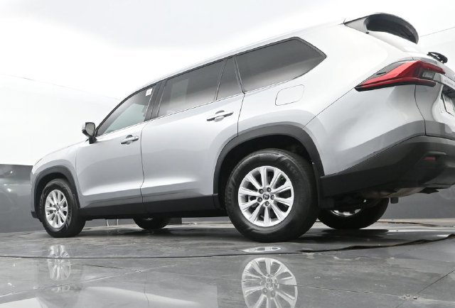 Used 2024 Toyota Grand Highlander FWD image 25