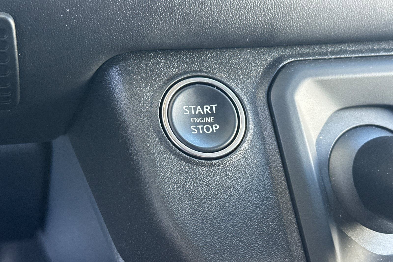 Used 2024 Land Rover Defender 110 X AWD/4WD image 27