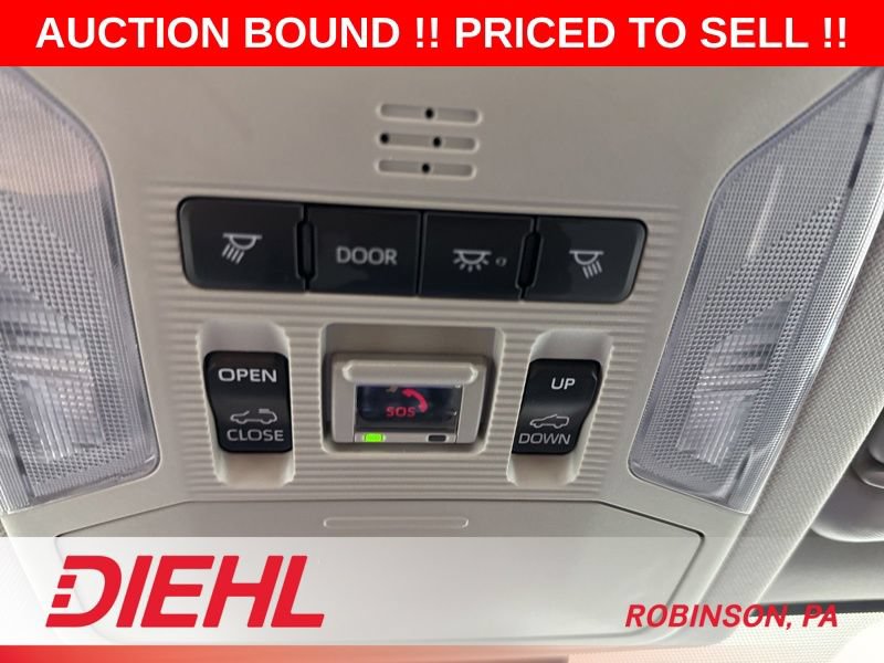 Used 2025 Toyota RAV4 Limited AWD/4WD image 36