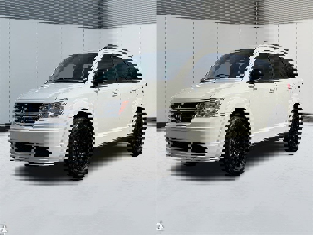 Used 2018 Dodge Journey SE w/ Connectivity Group