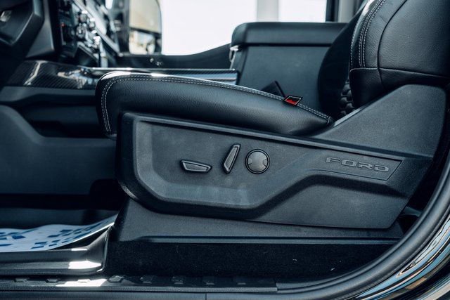 New 2026 Ford F250 Lariat w/ Black Appearance Package image 21