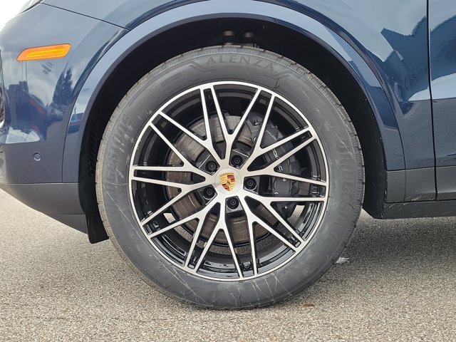 New 2026 Porsche Cayenne AWD/4WD image 11