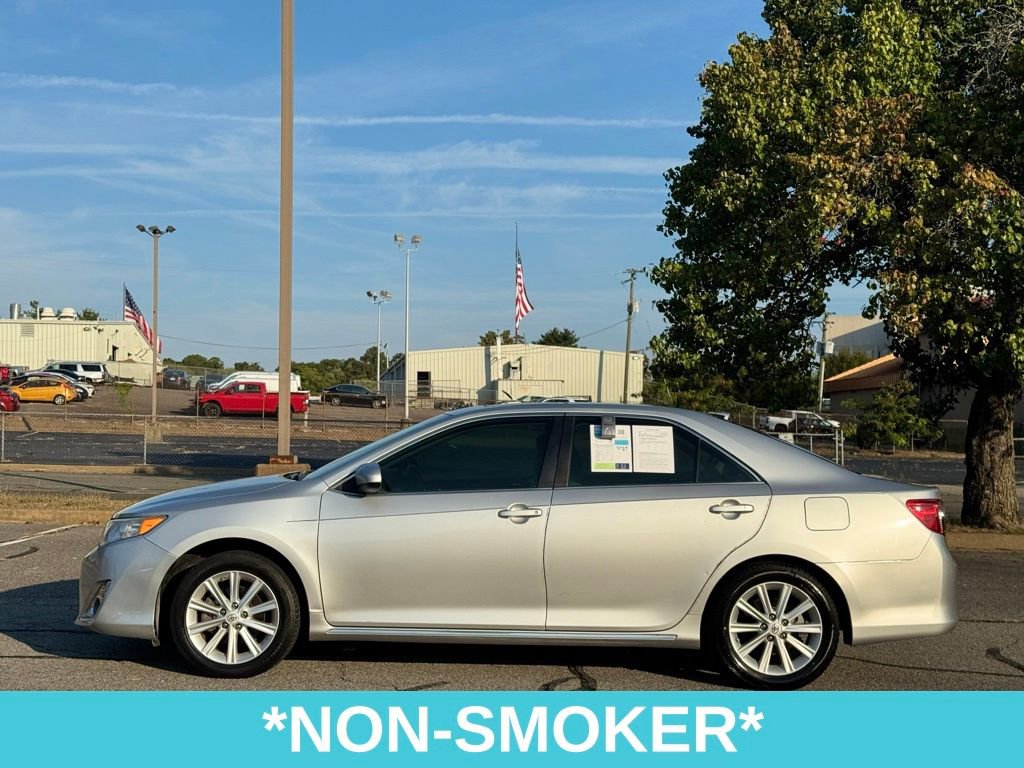 Used 2014 Toyota Camry XLE image 6