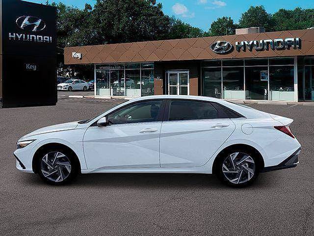 New 2026 Hyundai Elantra Limited FWD image 5