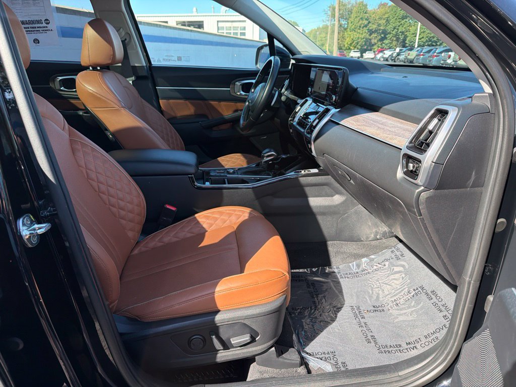 Used 2022 Kia Sorento SX Prestige w/ Rust Color Package AWD/4WD image 25