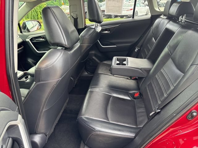 Used 2019 Toyota RAV4 Limited w/ Advanced Technology Package AWD/4WD image 27