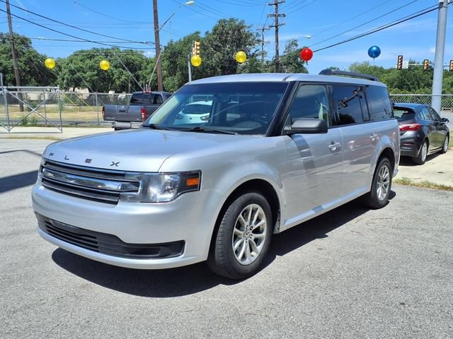 Used 2018 Ford Flex SE FWD image 3
